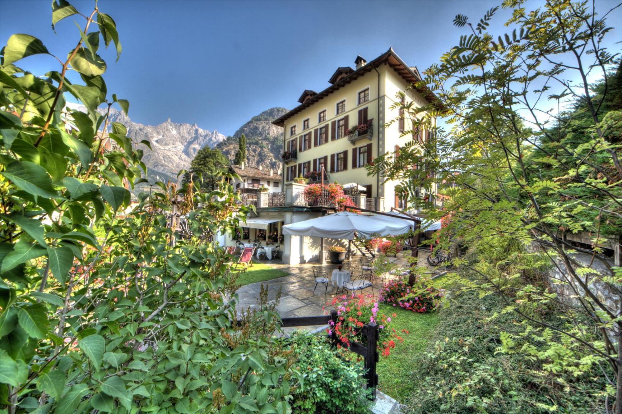 Villa Novecento Romantic Hotel - Estella Hotel Collection & Experience Courmayeur Eksteriør billede